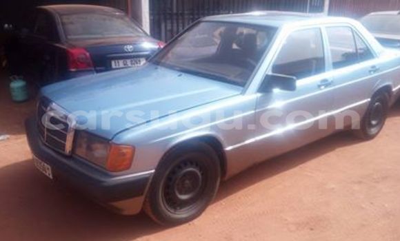 Acheter Occasion Voiture Mercedes-Benz 190 Gris à Ouagadougou, Burkina-Faso Acheter Occasion Voiture Mercedes-Benz 190 Gris à Ouagadougou, Burkina-Faso