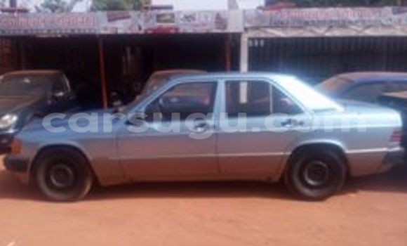 Acheter Occasion Voiture Mercedes-Benz 190 Gris à Ouagadougou, Burkina-Faso Acheter Occasion Voiture Mercedes-Benz 190 Gris à Ouagadougou, Burkina-Faso