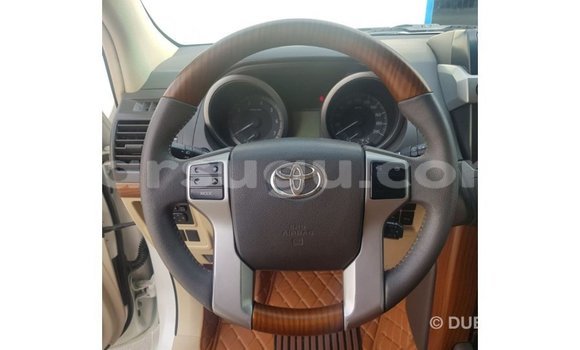 Sayi Imported Toyota Land Cruiser White Mota in Import - Dubai a Burkina Faso Sayi Imported Toyota Land Cruiser White Mota in Import - Dubai a Burkina Faso