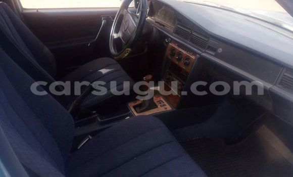 Acheter Occasion Voiture Mercedes-Benz 190 Gris à Ouagadougou, Burkina-Faso Acheter Occasion Voiture Mercedes-Benz 190 Gris à Ouagadougou, Burkina-Faso