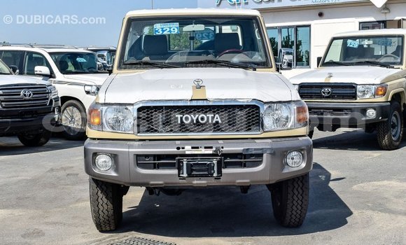 Acheter Import Voiture Toyota Land Cruiser Beige à Import - Dubai, Burkina-Faso Acheter Import Voiture Toyota Land Cruiser Beige à Import - Dubai, Burkina-Faso