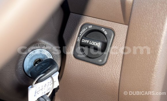 Acheter Import Voiture Toyota Land Cruiser Beige à Import - Dubai, Burkina-Faso Acheter Import Voiture Toyota Land Cruiser Beige à Import - Dubai, Burkina-Faso