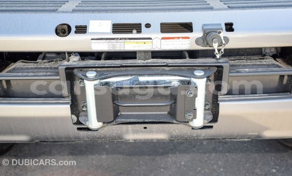 Acheter Import Voiture Toyota Land Cruiser Beige à Import - Dubai, Burkina-Faso Acheter Import Voiture Toyota Land Cruiser Beige à Import - Dubai, Burkina-Faso