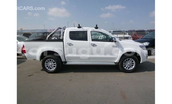 Buy Import Toyota Hilux White Car in Import - Dubai in Burkina Faso Buy Import Toyota Hilux White Car in Import - Dubai in Burkina Faso