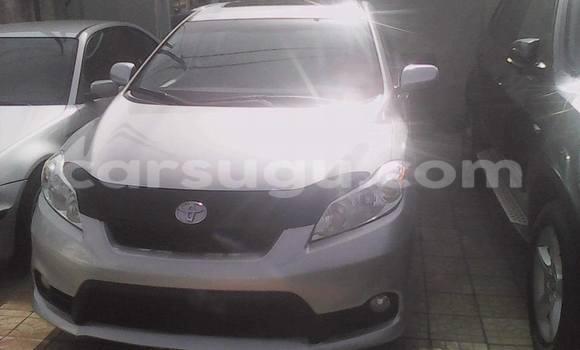 Acheter Neuf Voiture Toyota Matrix Gris à Ouagadougou, Burkina-Faso Acheter Neuf Voiture Toyota Matrix Gris à Ouagadougou, Burkina-Faso