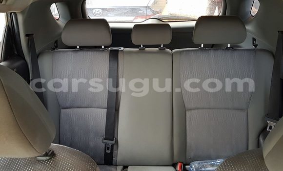 Acheter Neuf Voiture Toyota Matrix Blanc à Ouagadougou, Burkina-Faso Acheter Neuf Voiture Toyota Matrix Blanc à Ouagadougou, Burkina-Faso