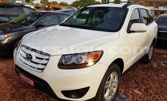 Acheter Neuf Voiture Hyundai Santa Fe Blanc à Ouagadougou au Burkina-Faso Acheter Neuf Voiture Hyundai Santa Fe Blanc à Ouagadougou au Burkina-Faso