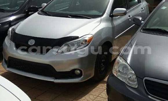 Acheter Neuf Voiture Toyota Matrix Blanc à Ouagadougou, Burkina-Faso Acheter Neuf Voiture Toyota Matrix Blanc à Ouagadougou, Burkina-Faso