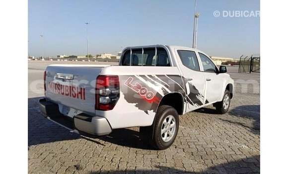 Buy Import Mitsubishi L200 White Car in Import - Dubai in Burkina Faso Buy Import Mitsubishi L200 White Car in Import - Dubai in Burkina Faso