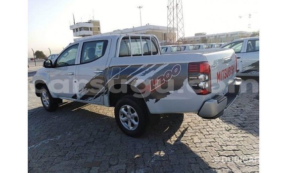 Buy Import Mitsubishi L200 White Car in Import - Dubai in Burkina Faso Buy Import Mitsubishi L200 White Car in Import - Dubai in Burkina Faso