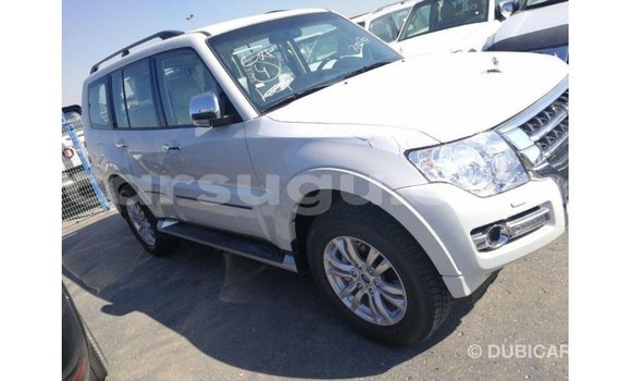 Buy Import Mitsubishi Pajero White Car in Import - Dubai in Burkina Faso Buy Import Mitsubishi Pajero White Car in Import - Dubai in Burkina Faso
