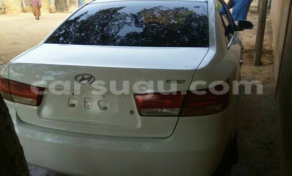 Acheter Neuf Voiture Hyundai Sonata Blanc à Bobo Dioulasso, Burkina-Faso Acheter Neuf Voiture Hyundai Sonata Blanc à Bobo Dioulasso, Burkina-Faso