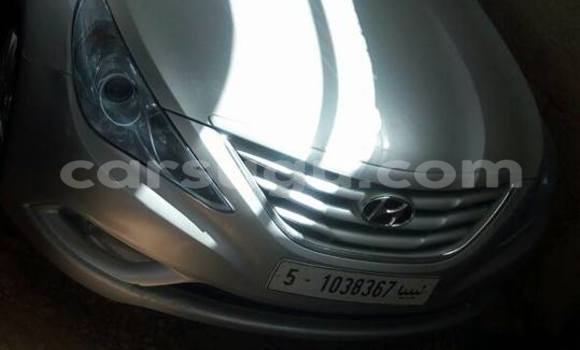 Acheter Neuf Voiture Hyundai Accent Marron à Bobo Dioulasso, Burkina-Faso Acheter Neuf Voiture Hyundai Accent Marron à Bobo Dioulasso, Burkina-Faso