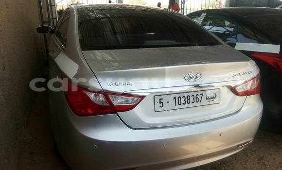 Acheter Neuf Voiture Hyundai Accent Marron à Bobo Dioulasso, Burkina-Faso Acheter Neuf Voiture Hyundai Accent Marron à Bobo Dioulasso, Burkina-Faso