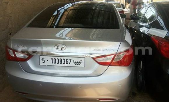 Acheter Neuf Voiture Hyundai Accent Marron à Bobo Dioulasso, Burkina-Faso Acheter Neuf Voiture Hyundai Accent Marron à Bobo Dioulasso, Burkina-Faso