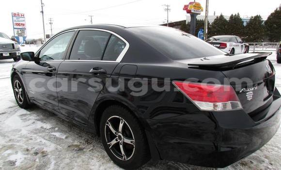Acheter Neuf Voiture Honda Accord Noir à Bobo Dioulasso, Burkina-Faso Acheter Neuf Voiture Honda Accord Noir à Bobo Dioulasso, Burkina-Faso