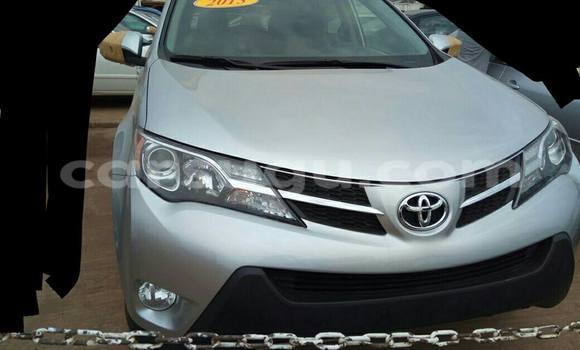 Acheter Neuf Voiture Toyota RAV4 Blanc à Bobo Dioulasso, Burkina-Faso Acheter Neuf Voiture Toyota RAV4 Blanc à Bobo Dioulasso, Burkina-Faso