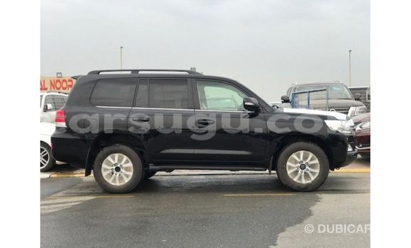 Sayi Imported Toyota Land Cruiser Black Mota in Import - Dubai a Burkina Faso Sayi Imported Toyota Land Cruiser Black Mota in Import - Dubai a Burkina Faso