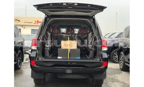 Sayi Imported Toyota Land Cruiser Black Mota in Import - Dubai a Burkina Faso Sayi Imported Toyota Land Cruiser Black Mota in Import - Dubai a Burkina Faso