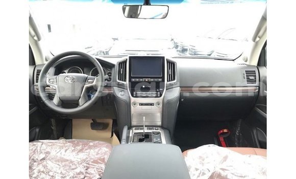 Sayi Imported Toyota Land Cruiser Black Mota in Import - Dubai a Burkina Faso Sayi Imported Toyota Land Cruiser Black Mota in Import - Dubai a Burkina Faso