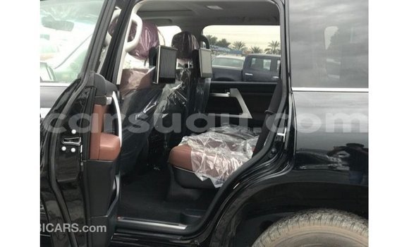 Sayi Imported Toyota Land Cruiser Black Mota in Import - Dubai a Burkina Faso Sayi Imported Toyota Land Cruiser Black Mota in Import - Dubai a Burkina Faso