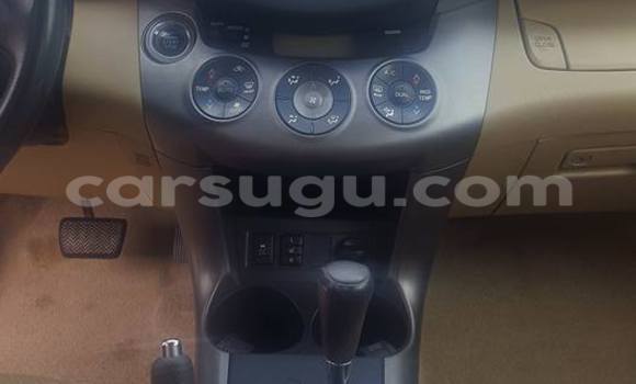 Sayi Sabo Toyota RAV4 White Mota in Ouagadougou a Burkina Faso Sayi Sabo Toyota RAV4 White Mota in Ouagadougou a Burkina Faso