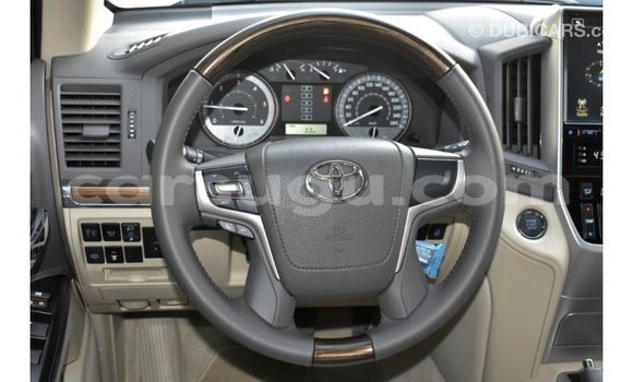 Buy Import Toyota Land Cruiser White Car in Import - Dubai in Burkina Faso Buy Import Toyota Land Cruiser White Car in Import - Dubai in Burkina Faso