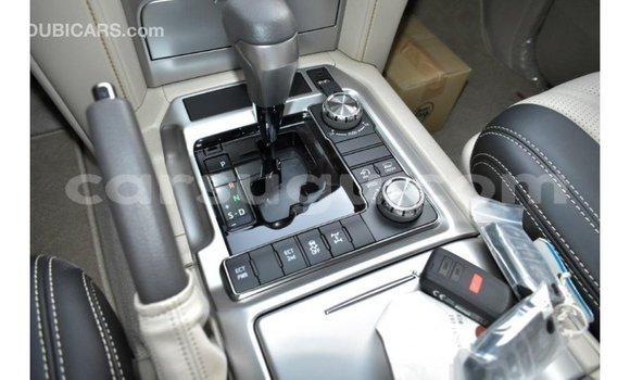 Buy Import Toyota Land Cruiser White Car in Import - Dubai in Burkina Faso Buy Import Toyota Land Cruiser White Car in Import - Dubai in Burkina Faso