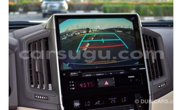 Buy Import Toyota Land Cruiser White Car in Import - Dubai in Burkina Faso Buy Import Toyota Land Cruiser White Car in Import - Dubai in Burkina Faso