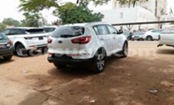 Buy New Kia Sportage White Car in Ouagadougou in Burkina Faso Buy New Kia Sportage White Car in Ouagadougou in Burkina Faso