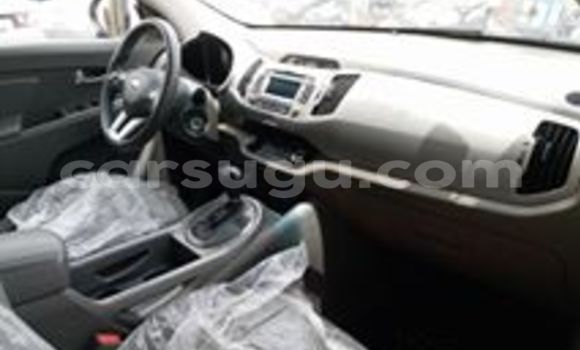 Buy New Kia Sportage White Car in Ouagadougou in Burkina Faso Buy New Kia Sportage White Car in Ouagadougou in Burkina Faso