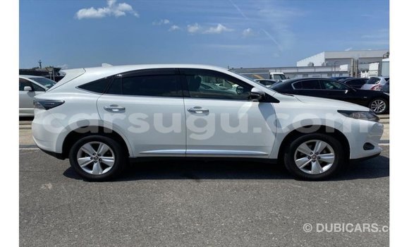 Sayi Imported Toyota Harrier White Mota in Import - Dubai a Burkina Faso Sayi Imported Toyota Harrier White Mota in Import - Dubai a Burkina Faso