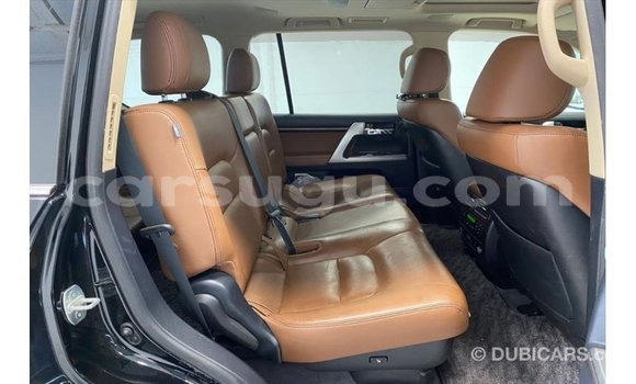 Sayi Imported Toyota Land Cruiser Black Mota in Import - Dubai a Burkina Faso Sayi Imported Toyota Land Cruiser Black Mota in Import - Dubai a Burkina Faso