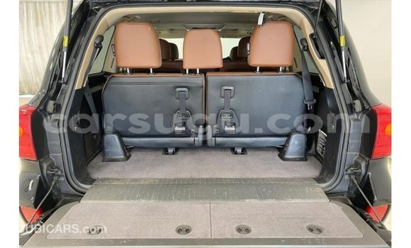 Sayi Imported Toyota Land Cruiser Black Mota in Import - Dubai a Burkina Faso Sayi Imported Toyota Land Cruiser Black Mota in Import - Dubai a Burkina Faso