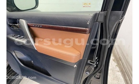 Sayi Imported Toyota Land Cruiser Black Mota in Import - Dubai a Burkina Faso Sayi Imported Toyota Land Cruiser Black Mota in Import - Dubai a Burkina Faso
