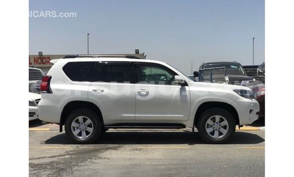 Sayi Imported Toyota Prado White Mota in Import - Dubai a Burkina Faso Sayi Imported Toyota Prado White Mota in Import - Dubai a Burkina Faso