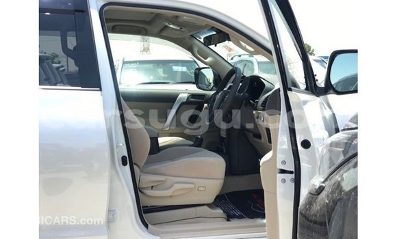 Sayi Imported Toyota Prado White Mota in Import - Dubai a Burkina Faso Sayi Imported Toyota Prado White Mota in Import - Dubai a Burkina Faso