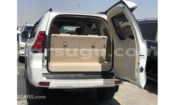 Sayi Imported Toyota Prado White Mota in Import - Dubai a Burkina Faso Sayi Imported Toyota Prado White Mota in Import - Dubai a Burkina Faso