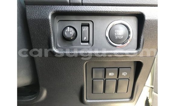 Sayi Imported Toyota Prado White Mota in Import - Dubai a Burkina Faso Sayi Imported Toyota Prado White Mota in Import - Dubai a Burkina Faso