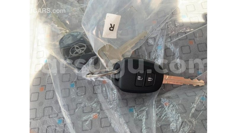 Big with watermark toyota hiace burkina faso import dubai 6593