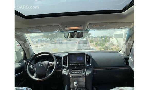 Acheter Import Voiture Toyota Land Cruiser Noir à Import - Dubai, Burkina-Faso Acheter Import Voiture Toyota Land Cruiser Noir à Import - Dubai, Burkina-Faso