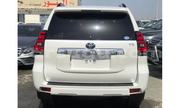 Acheter Import Voiture Toyota Prado Blanc à Import - Dubai, Burkina-Faso Acheter Import Voiture Toyota Prado Blanc à Import - Dubai, Burkina-Faso