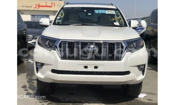 Acheter Import Voiture Toyota Prado Blanc à Import - Dubai, Burkina-Faso Acheter Import Voiture Toyota Prado Blanc à Import - Dubai, Burkina-Faso