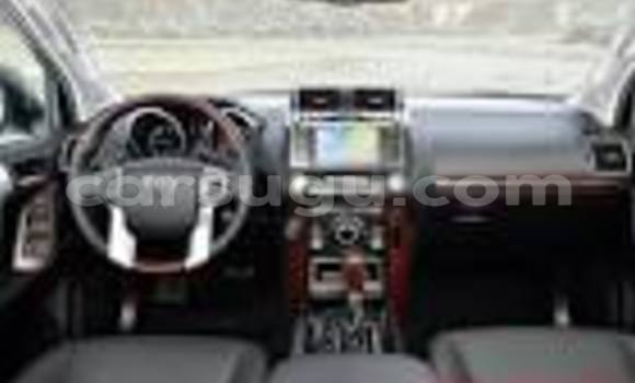 Acheter Neuf Voiture Toyota Prado Blanc à Ouagadougou, Burkina-Faso Acheter Neuf Voiture Toyota Prado Blanc à Ouagadougou, Burkina-Faso