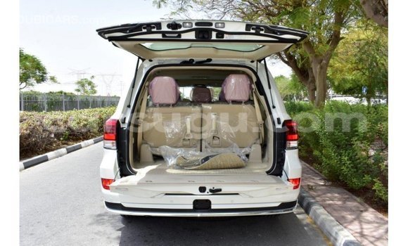 Buy Import Toyota Land Cruiser White Car in Import - Dubai in Burkina Faso Buy Import Toyota Land Cruiser White Car in Import - Dubai in Burkina Faso