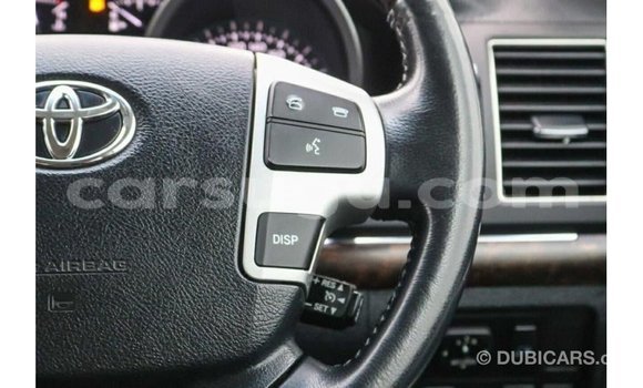 Sayi Imported Toyota Land Cruiser White Mota in Import - Dubai a Burkina Faso Sayi Imported Toyota Land Cruiser White Mota in Import - Dubai a Burkina Faso