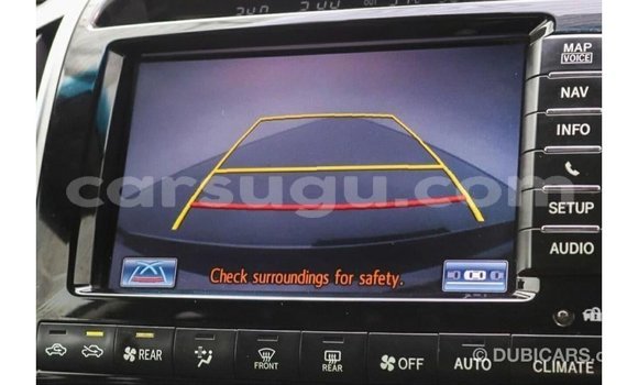 Sayi Imported Toyota Land Cruiser White Mota in Import - Dubai a Burkina Faso Sayi Imported Toyota Land Cruiser White Mota in Import - Dubai a Burkina Faso