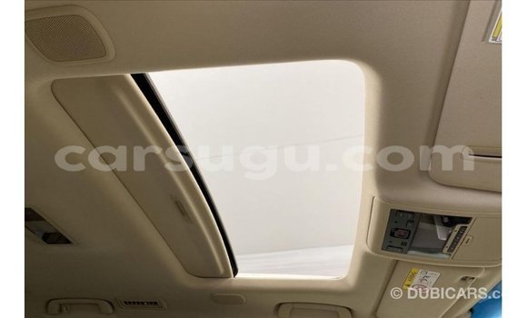 Sayi Imported Toyota Land Cruiser White Mota in Import - Dubai a Burkina Faso Sayi Imported Toyota Land Cruiser White Mota in Import - Dubai a Burkina Faso