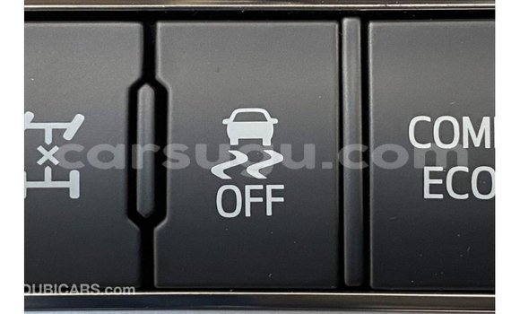 Sayi Imported Toyota Land Cruiser White Mota in Import - Dubai a Burkina Faso Sayi Imported Toyota Land Cruiser White Mota in Import - Dubai a Burkina Faso