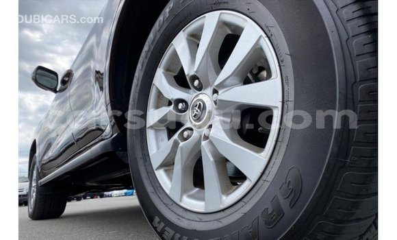 Sayi Imported Toyota Land Cruiser Red Mota in Import - Dubai a Burkina Faso Sayi Imported Toyota Land Cruiser Red Mota in Import - Dubai a Burkina Faso